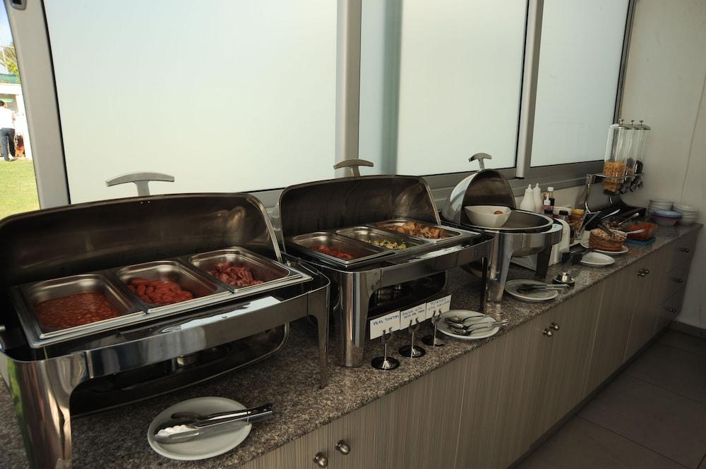 Frixos Suites Hotel Apartments Ларнака Экстерьер фото