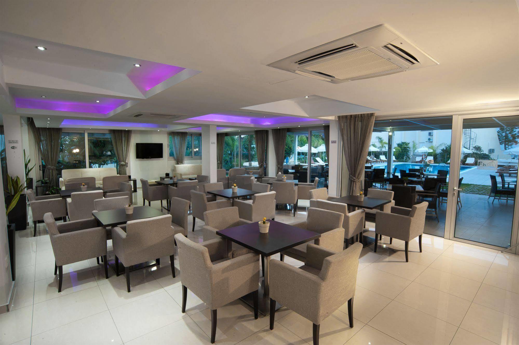 Frixos Suites Hotel Apartments Ларнака Экстерьер фото